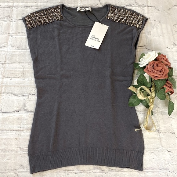 Zara Gray Studded Shoulder Top - Picture 2 of 13